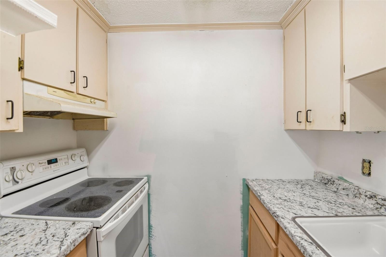4923 Getner St Property Photo 12