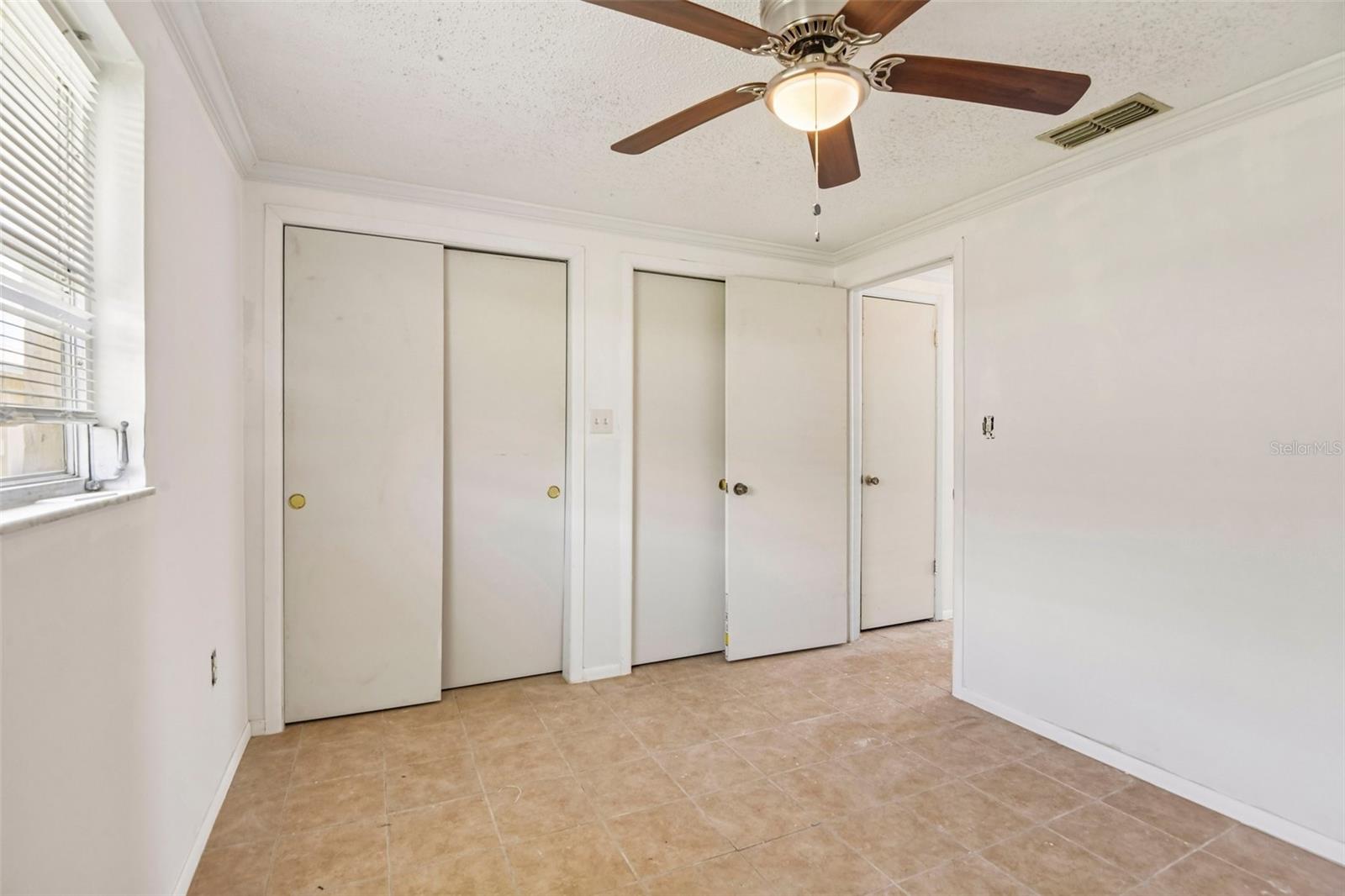 4923 Getner St Property Photo 16