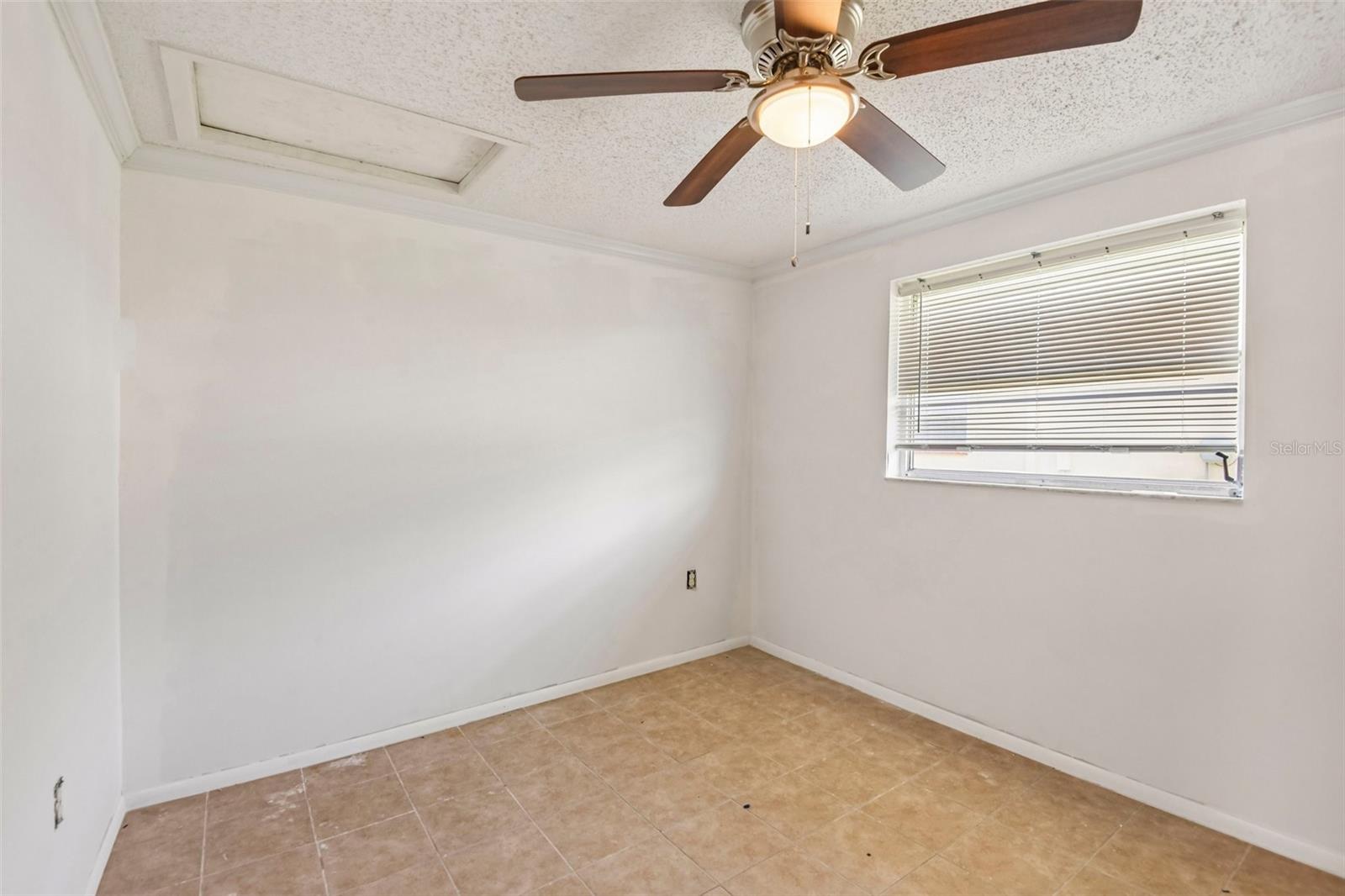 4923 Getner St Property Photo 18