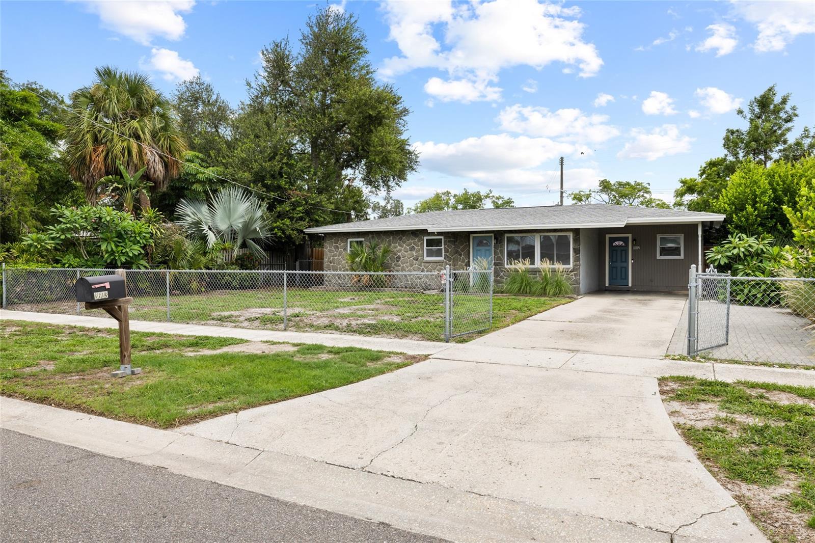3603 W Oklahoma Ave Property Photo 2