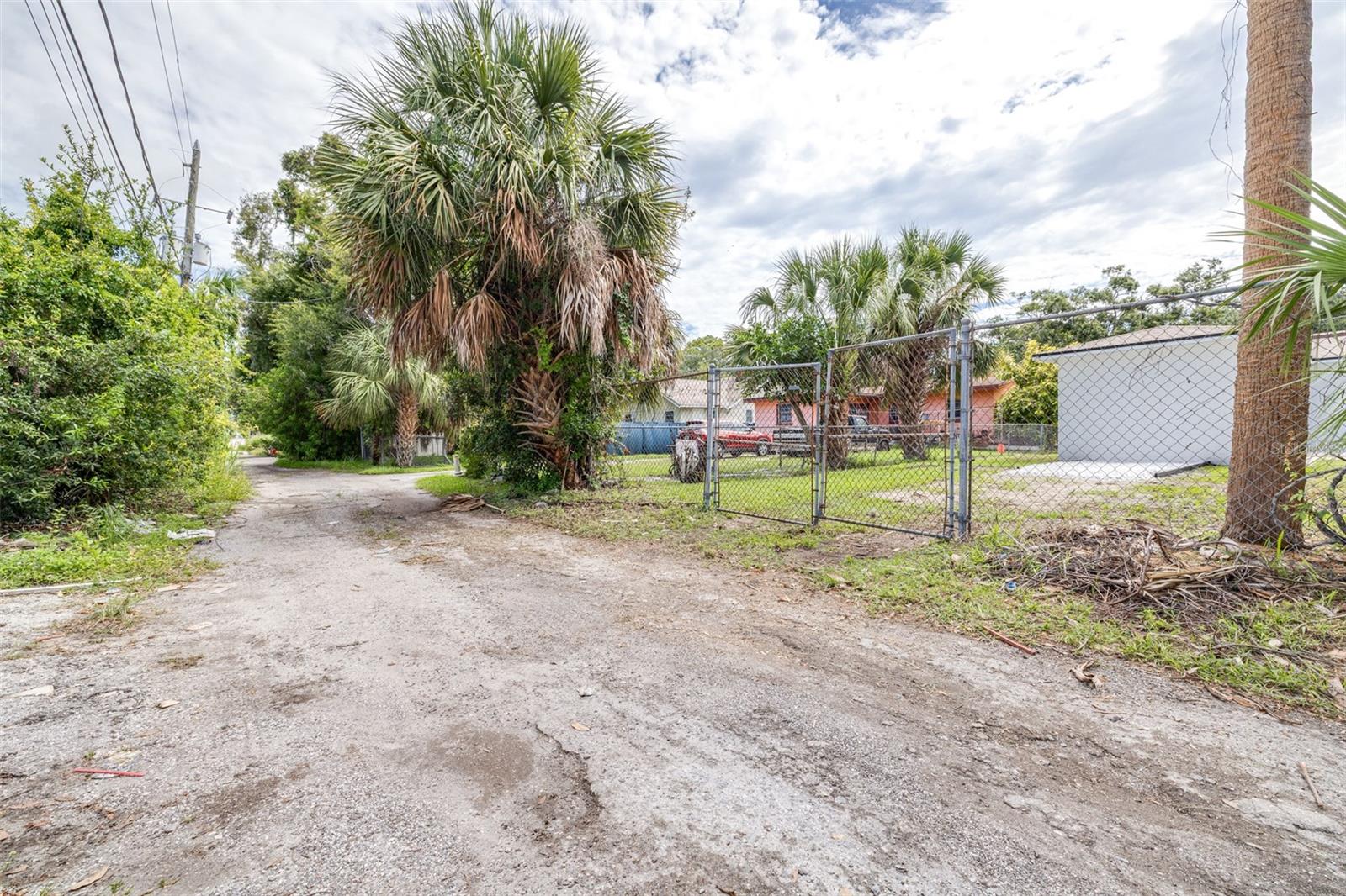 2325 Highland St S Property Photo 41