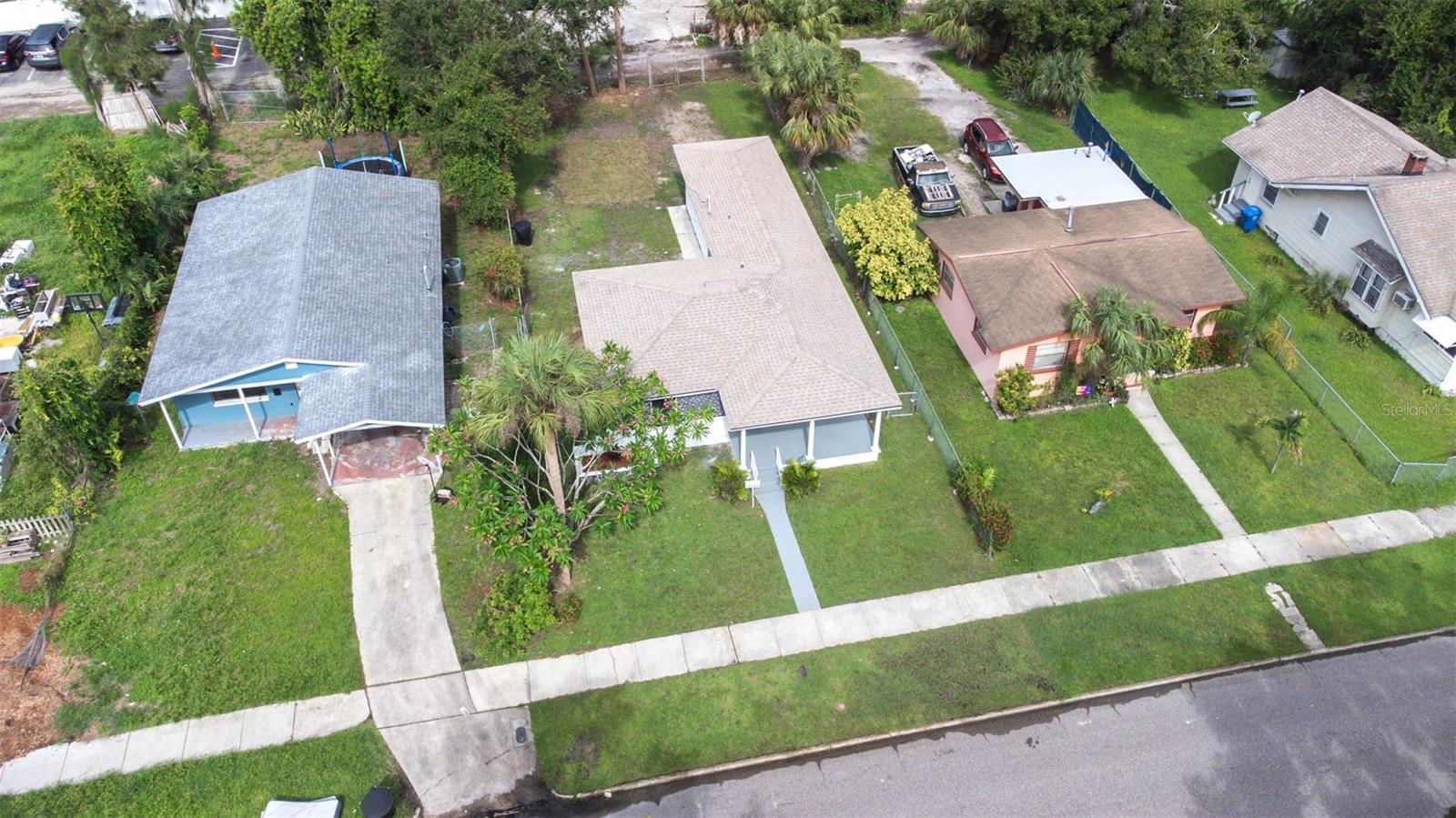 2325 Highland St S Property Photo 48
