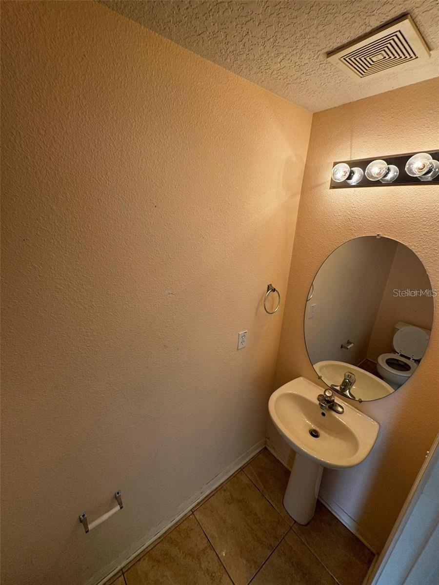 6913 Marble Fawn Pl Property Photo 8