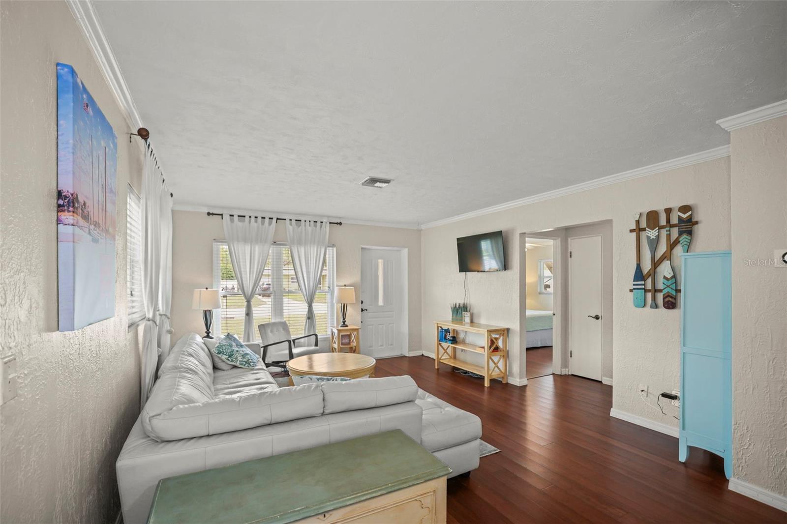 1121 Sunnydale Dr Property Photo 13