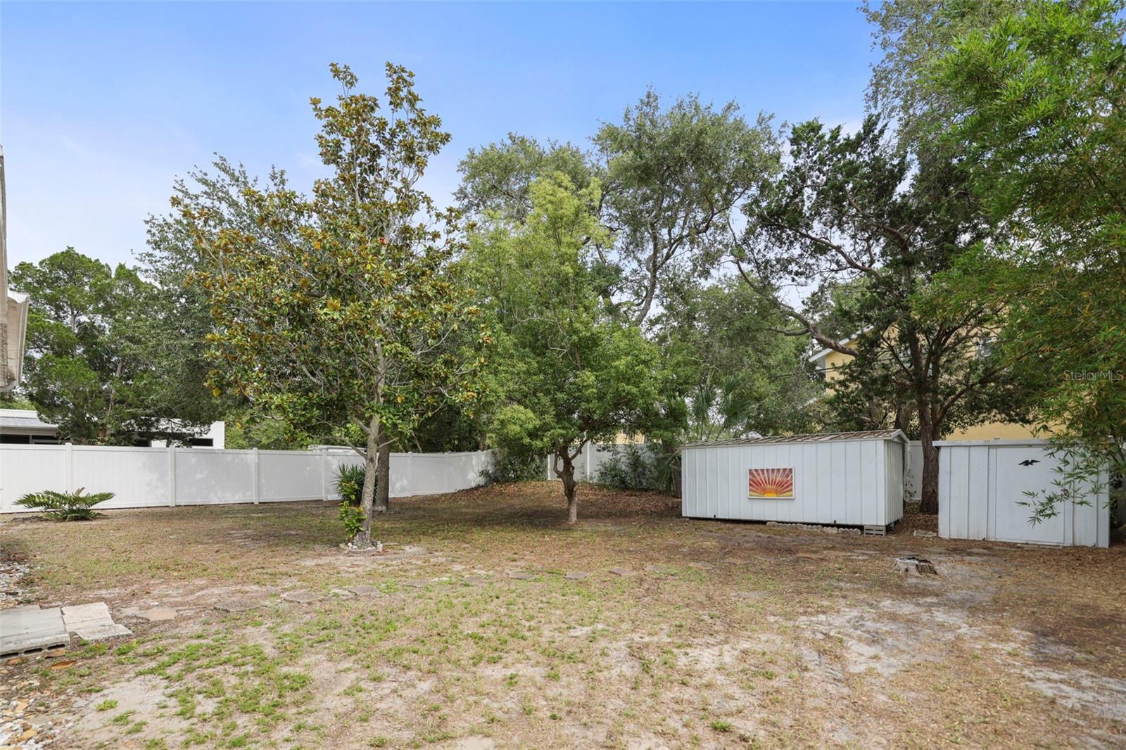1121 Sunnydale Dr Property Photo 33