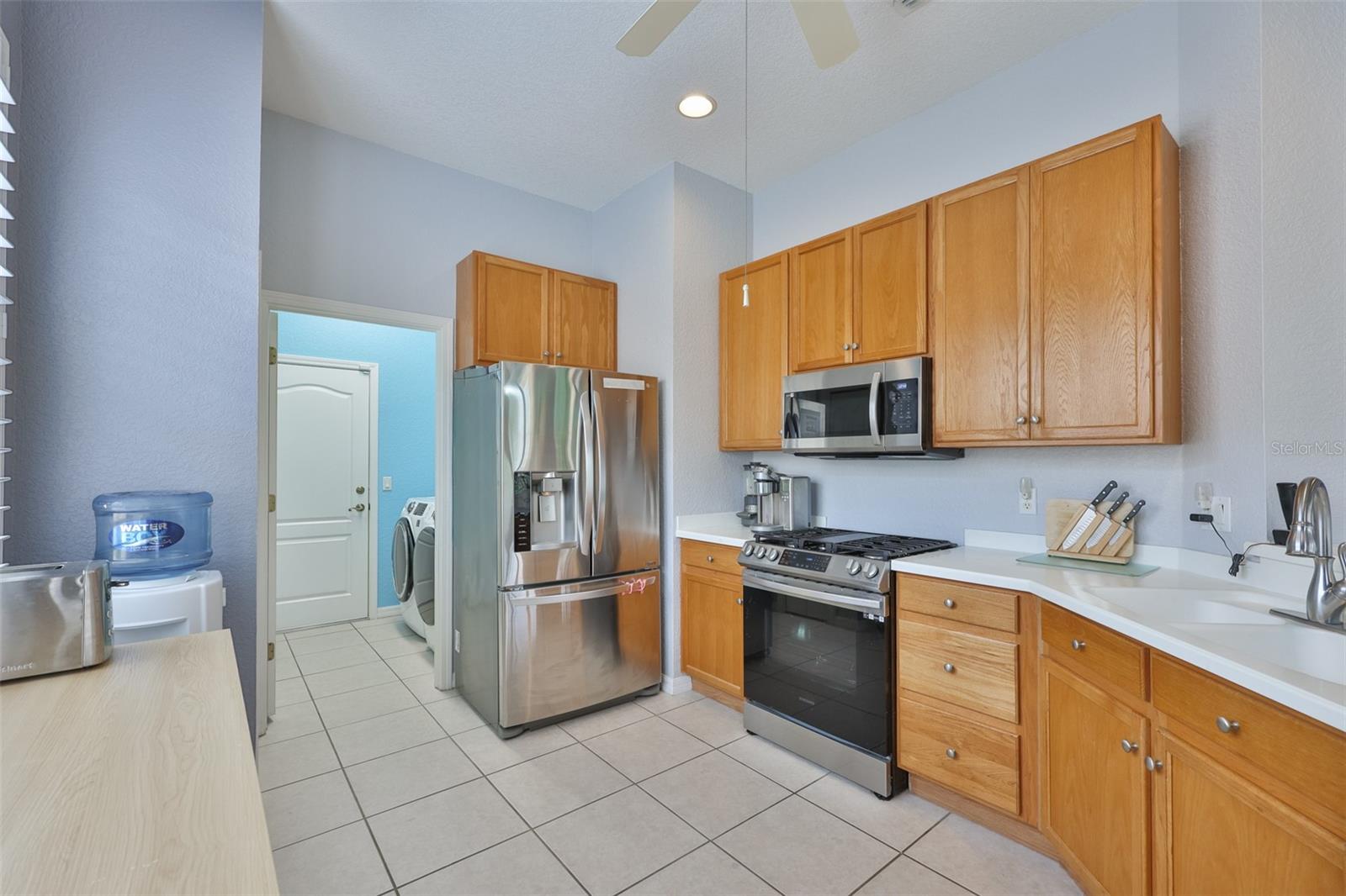 1050 Regal Manor Way Property Photo 4