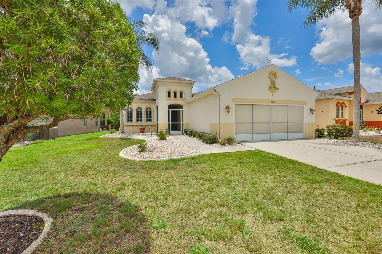 1050 Regal Manor Way Property Photo 27