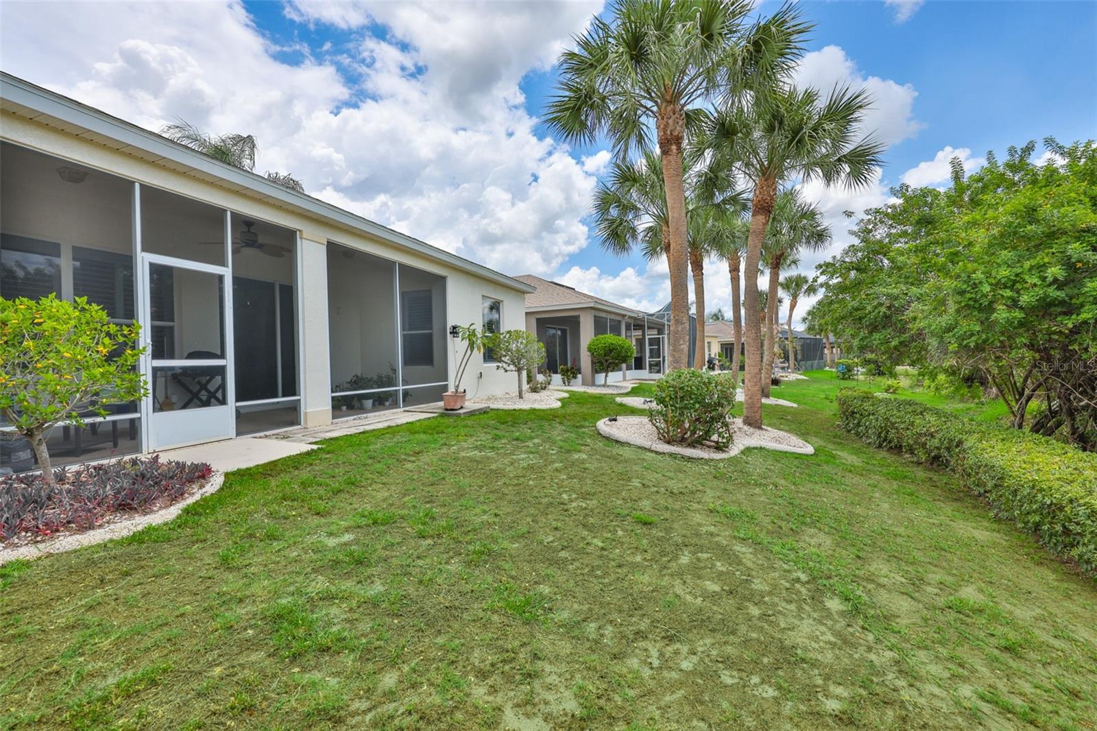 1050 Regal Manor Way Property Photo 30