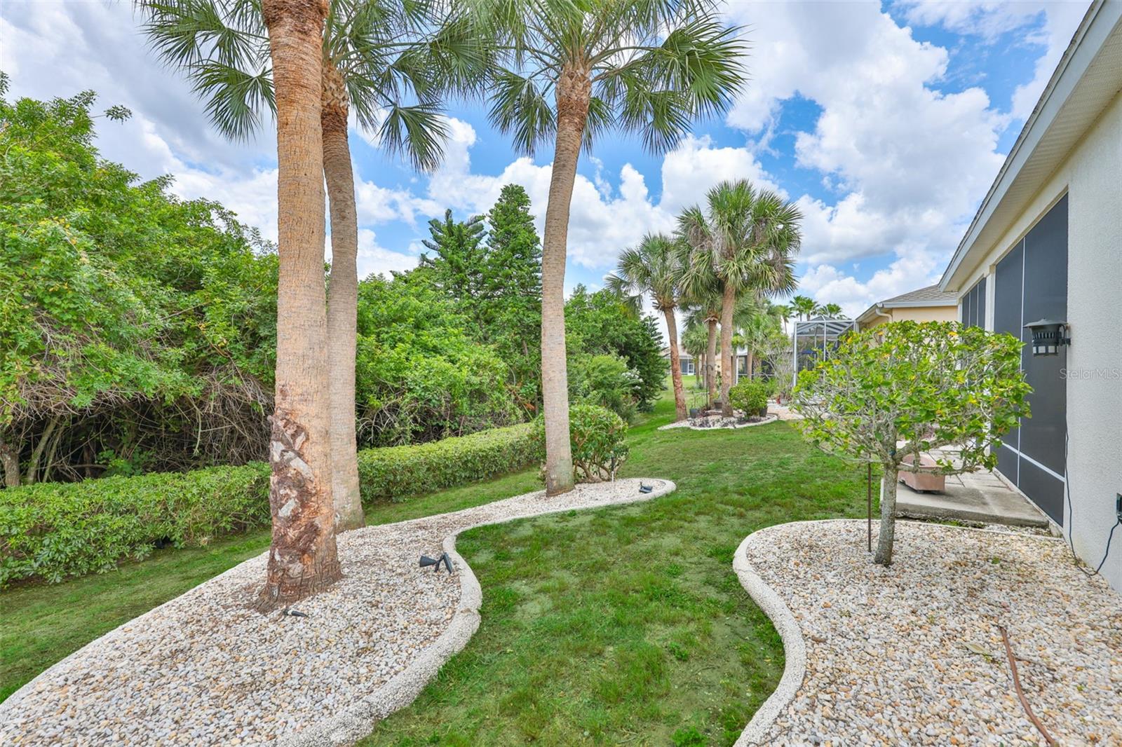 1050 Regal Manor Way Property Photo 31
