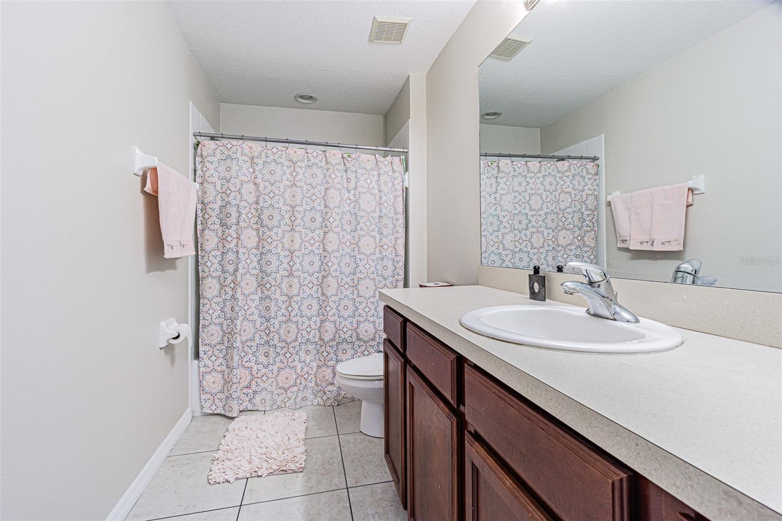 3331 Covered Bridge Dr E Property Photo 23