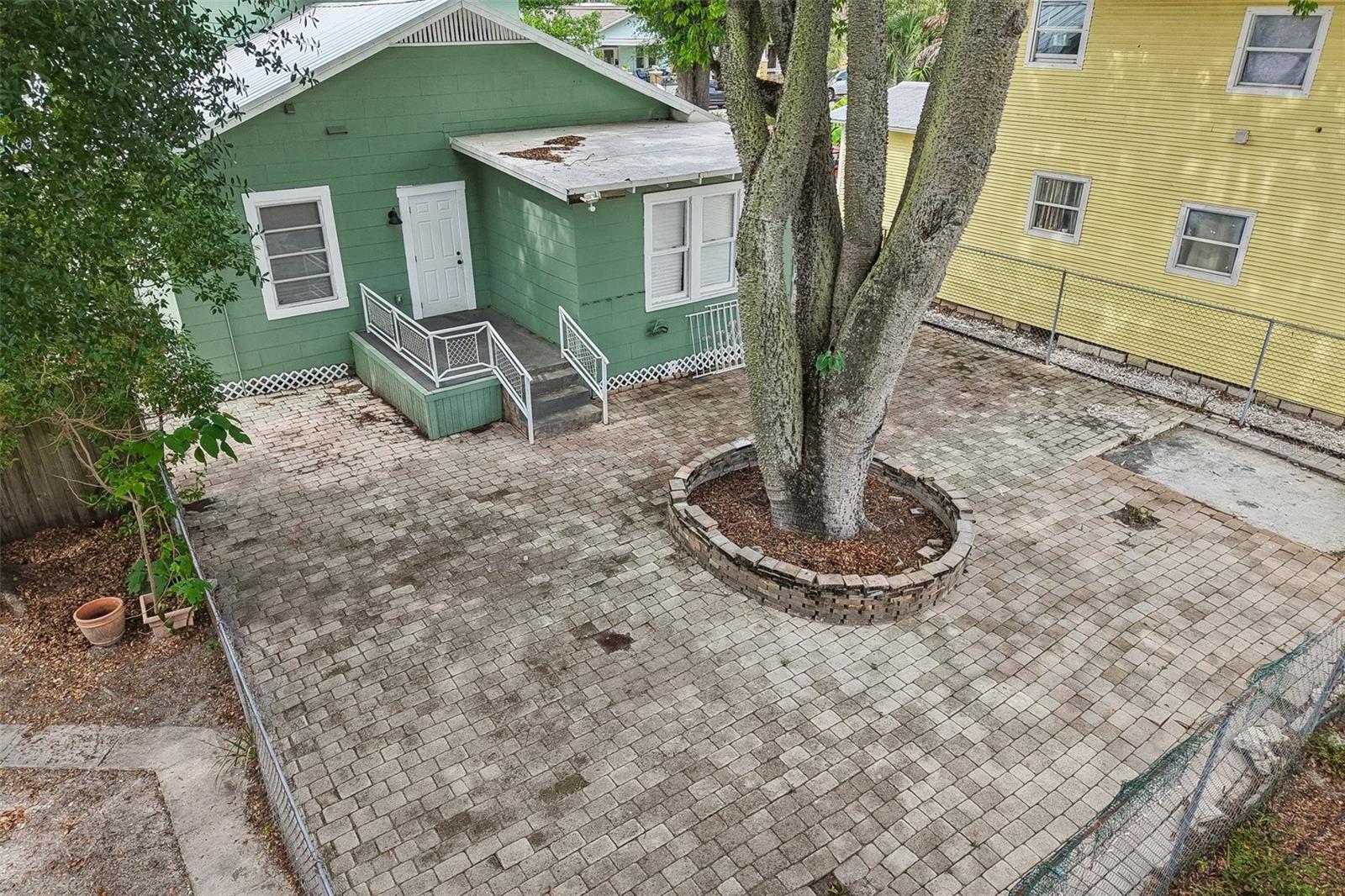 1305 E 17th Ave Property Photo 52