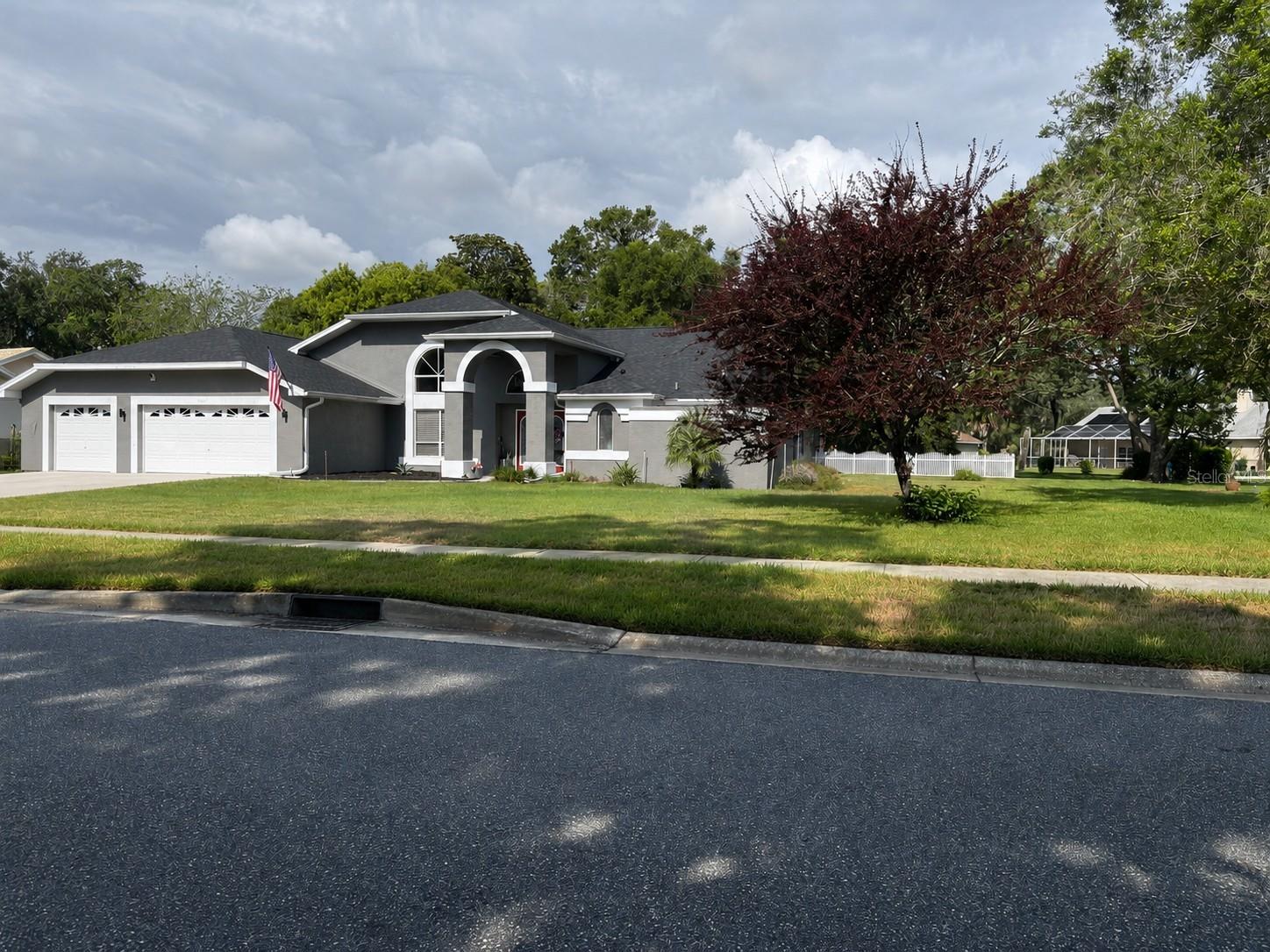 18561 Winding Oaks Blvd Property Photo 1