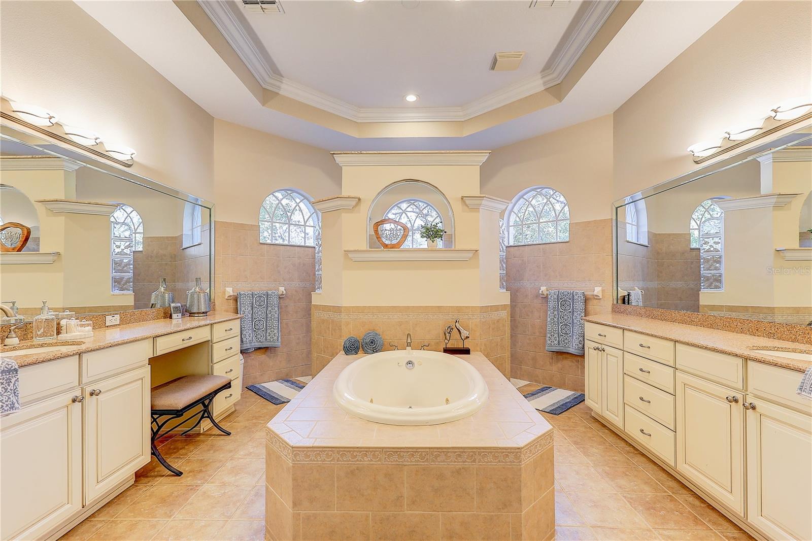 12054 Quail Ridge Dr Property Photo 27