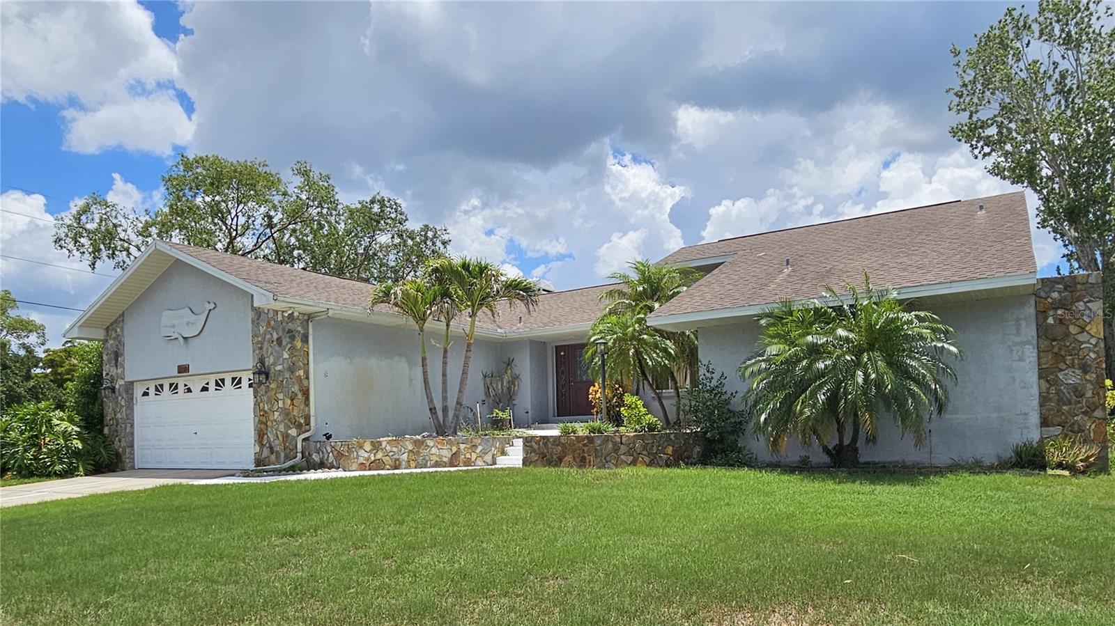 2210 Bayou Dr Property Photo 2