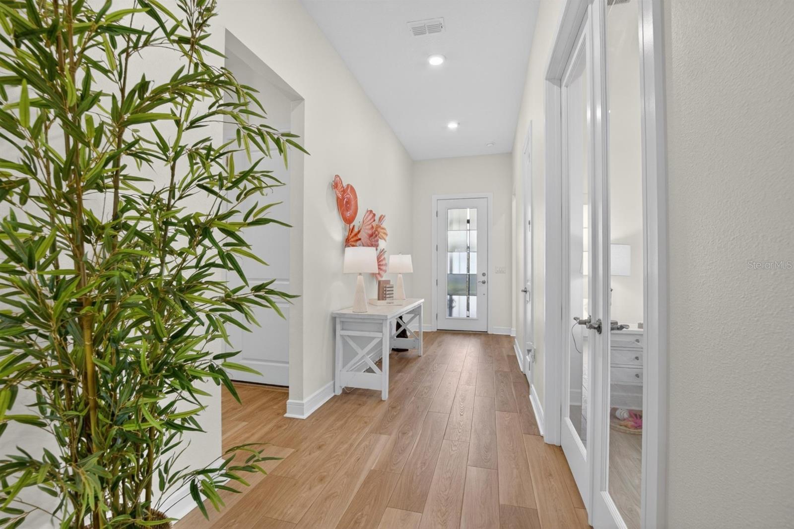 9024 Barrier Coast Trl Property Photo 18
