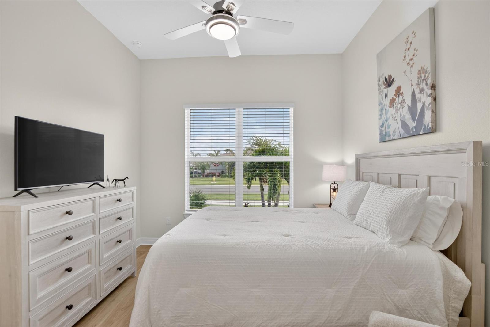 9024 Barrier Coast Trl Property Photo 41