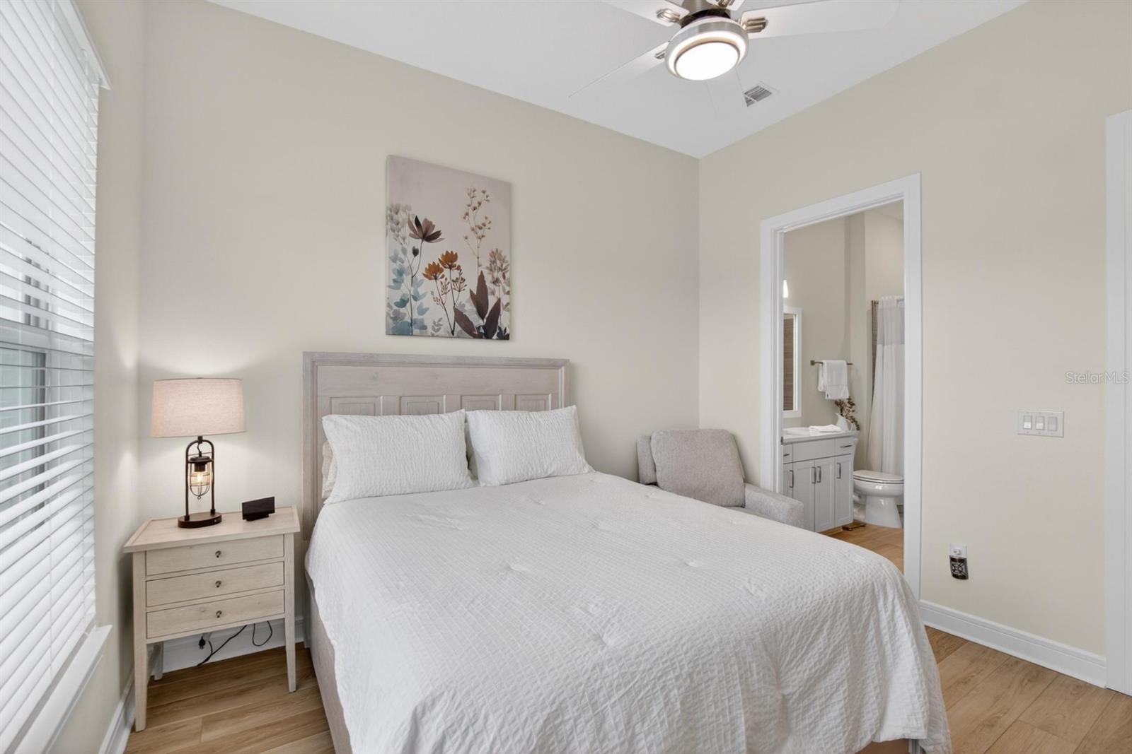 9024 Barrier Coast Trl Property Photo 42