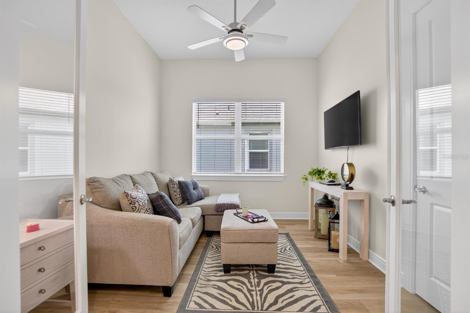 9024 Barrier Coast Trl Property Photo 46