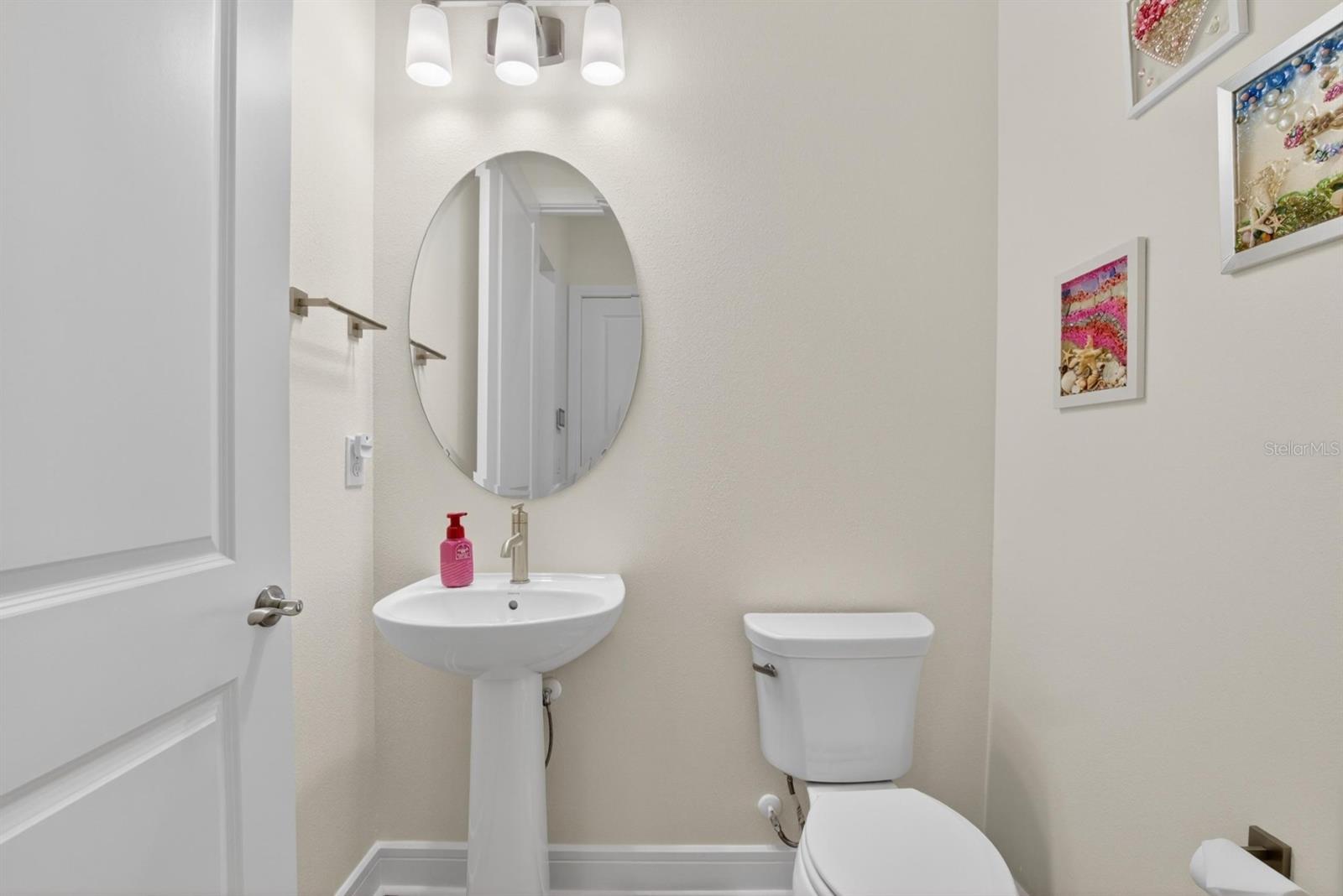 9024 Barrier Coast Trl Property Photo 50