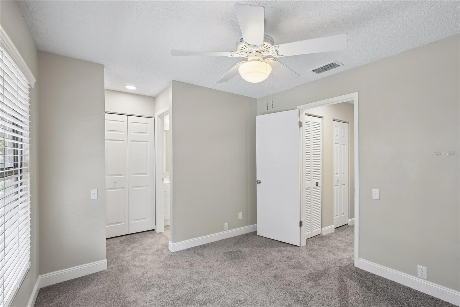 717 Oak Park Pl Property Photo 14