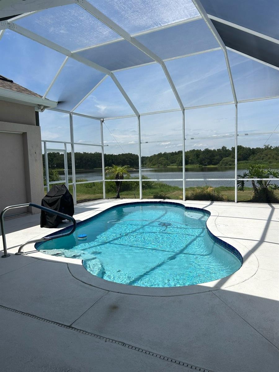 210 Rosana Dr Property Photo 2