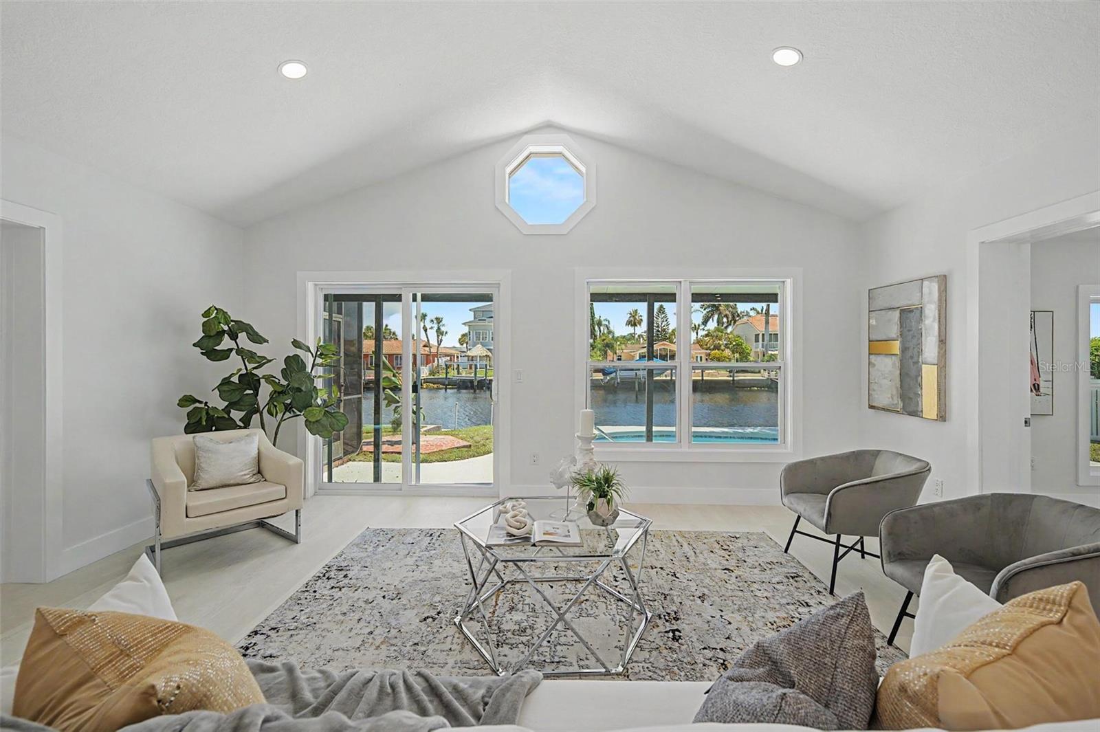 3340 Floramar Ter Property Photo 12