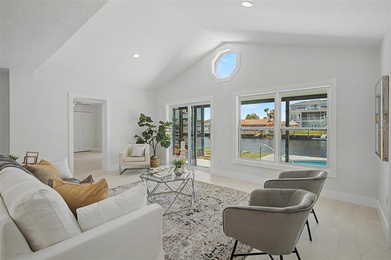 3340 Floramar Ter Property Photo 13
