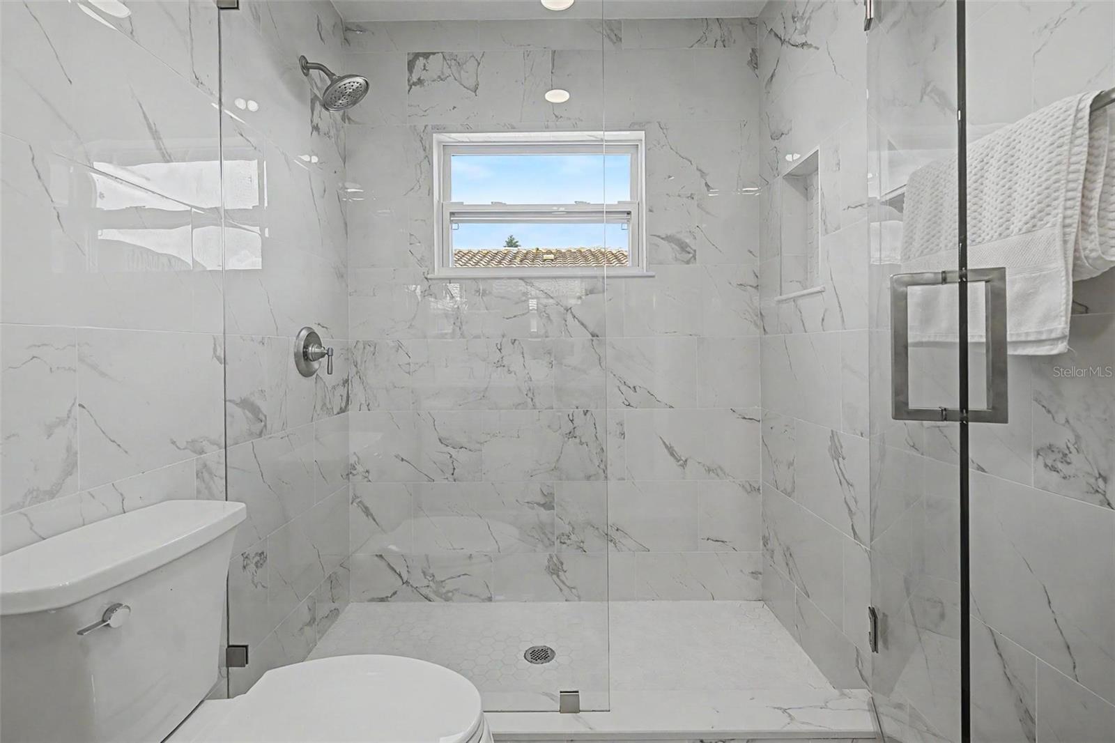 3340 Floramar Ter Property Photo 17