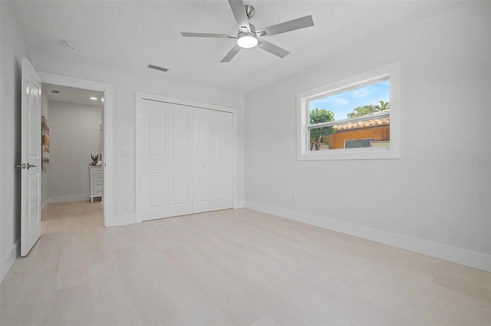 3340 Floramar Ter Property Photo 21
