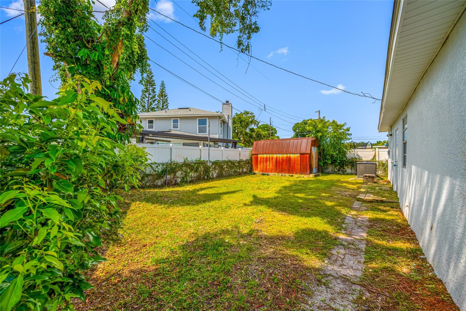 TB8518544 Property Photo 12