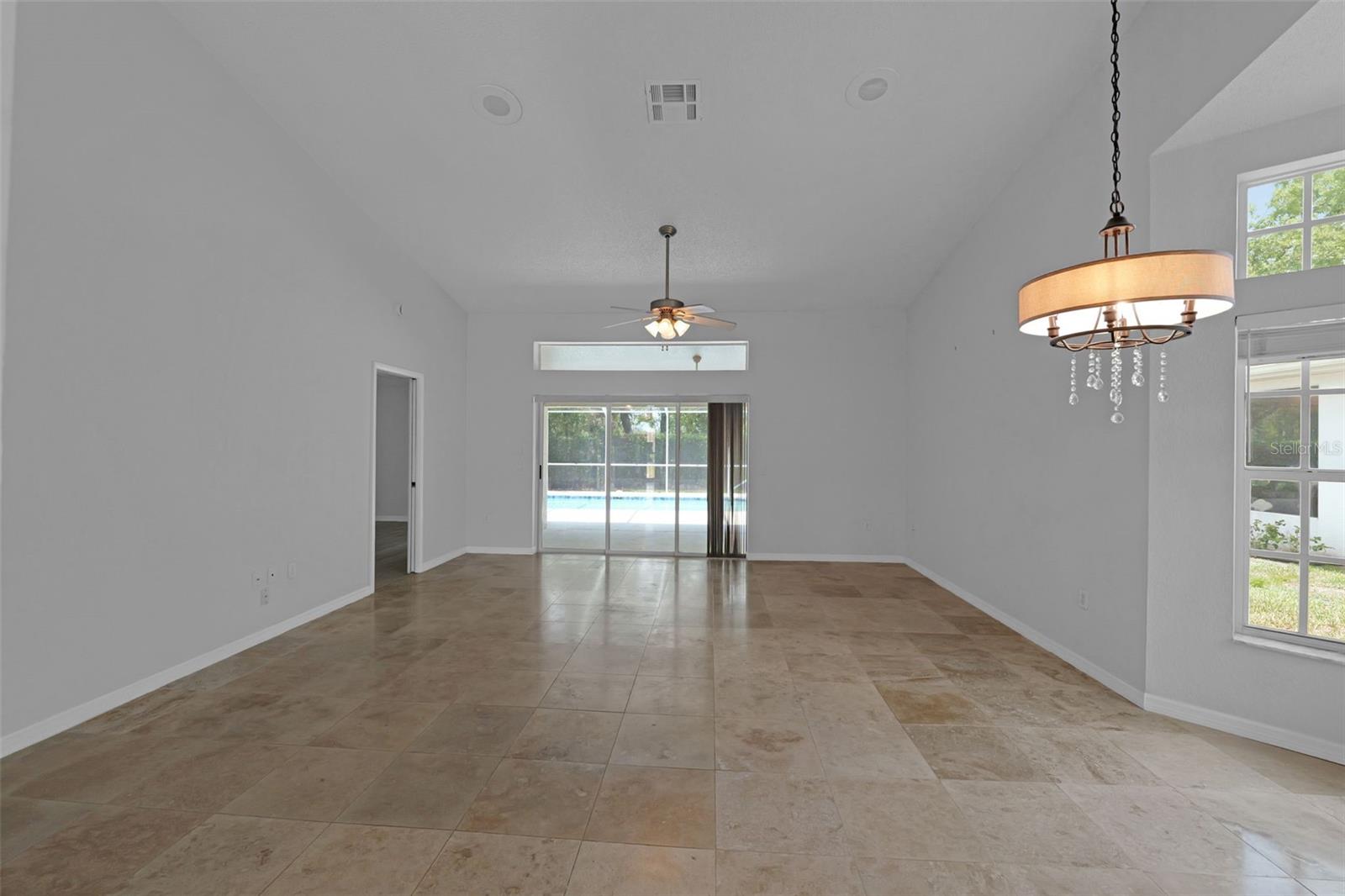 9450 Mississippi Run Property Photo 14