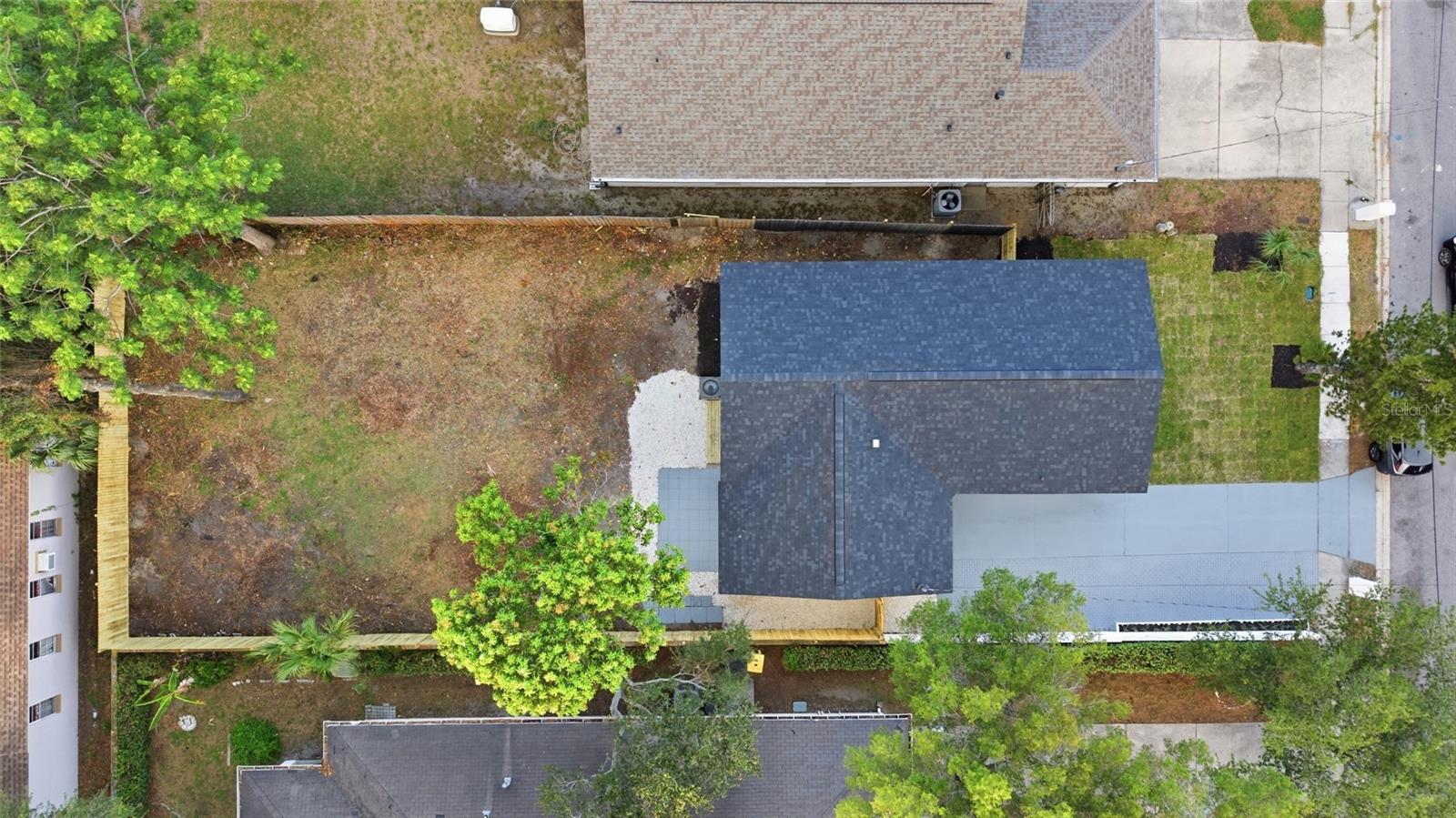 1001 Carlton St Property Photo 35