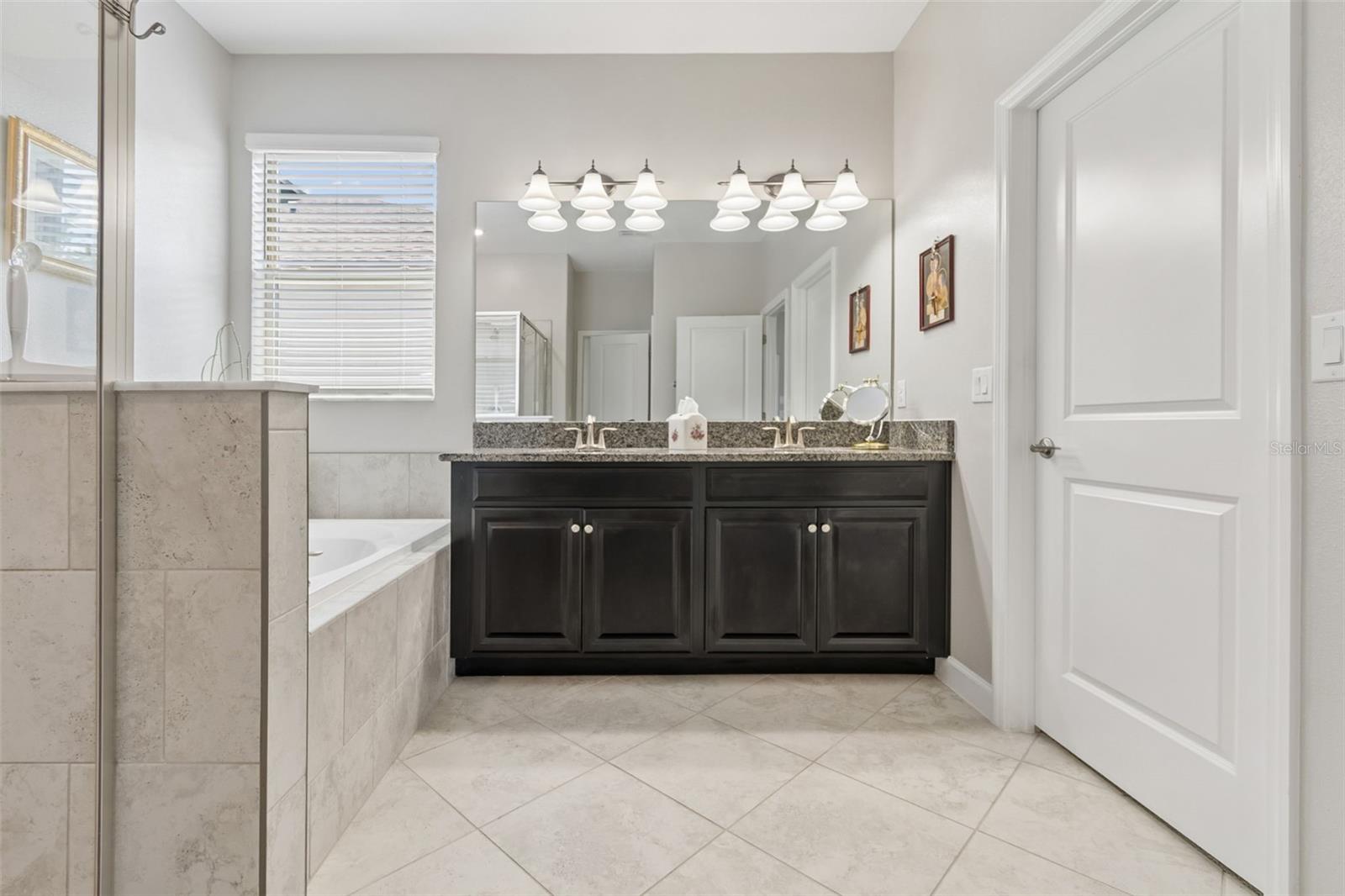 9908 Sage Creek Dr Property Photo 15