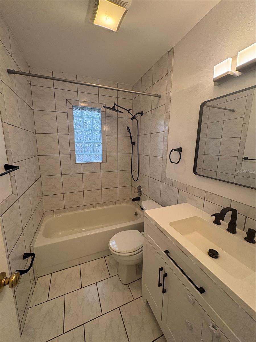 364 3rd St Nw Property Photo 13