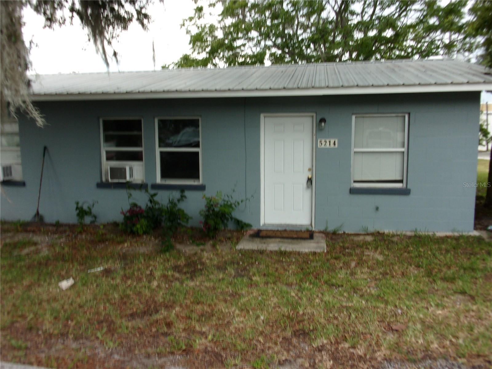 5214 7TH ST Property Photo 1