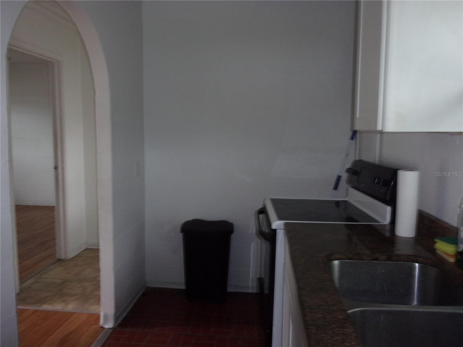 5214 7th St Property Photo 8