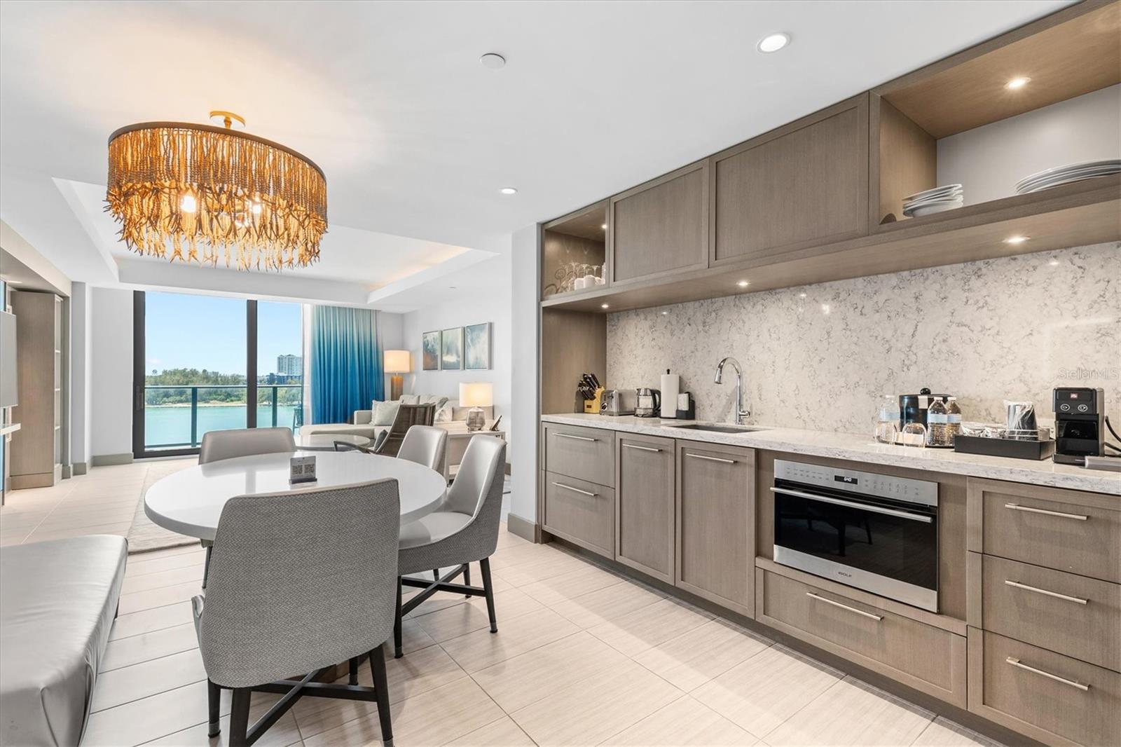 691 S Gulfview Blvd #815 Property Photo 3