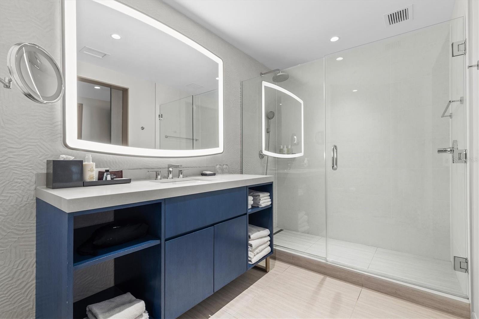 691 S Gulfview Blvd #815 Property Photo 31