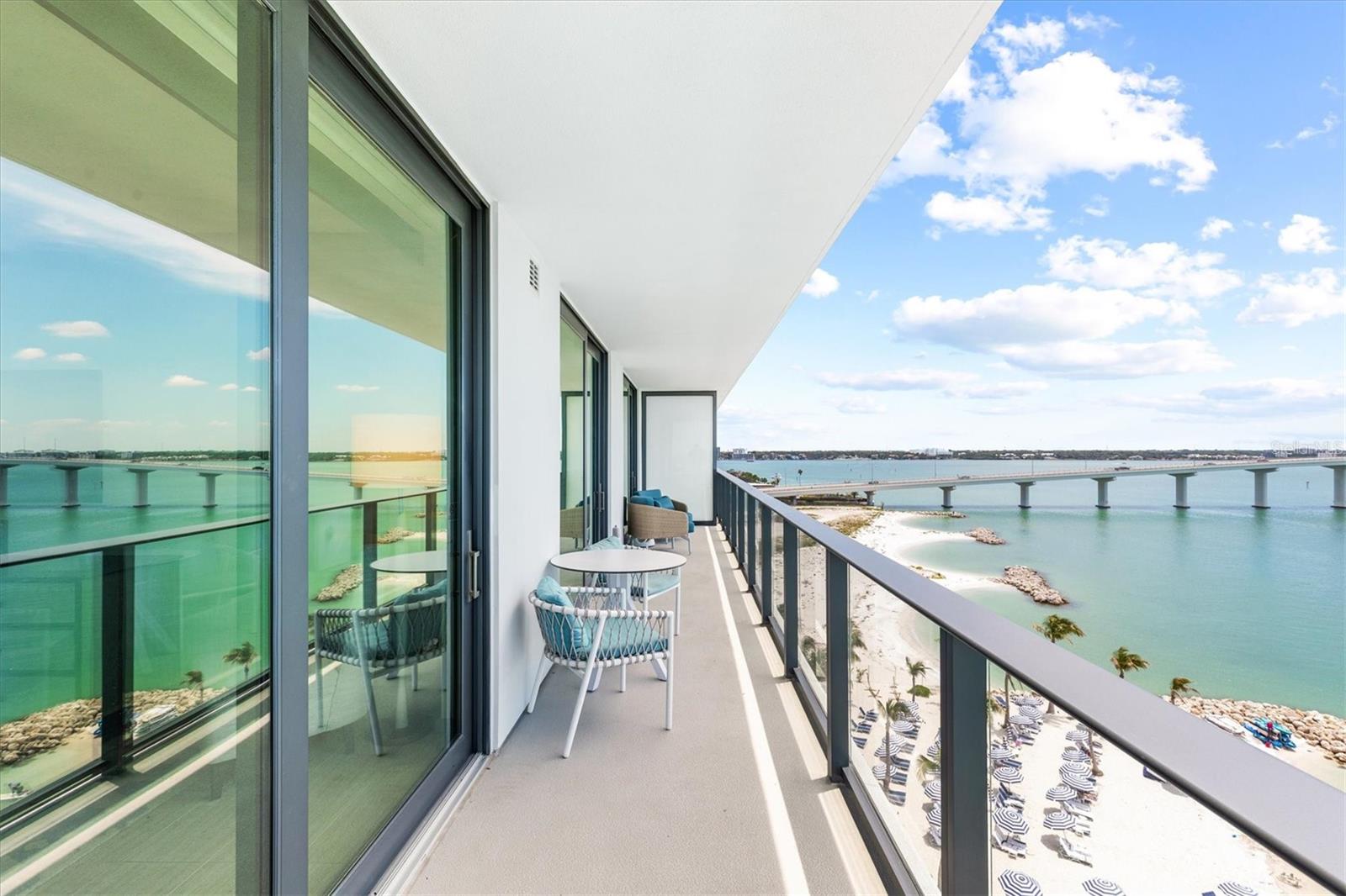 691 S Gulfview Blvd #815 Property Photo 33