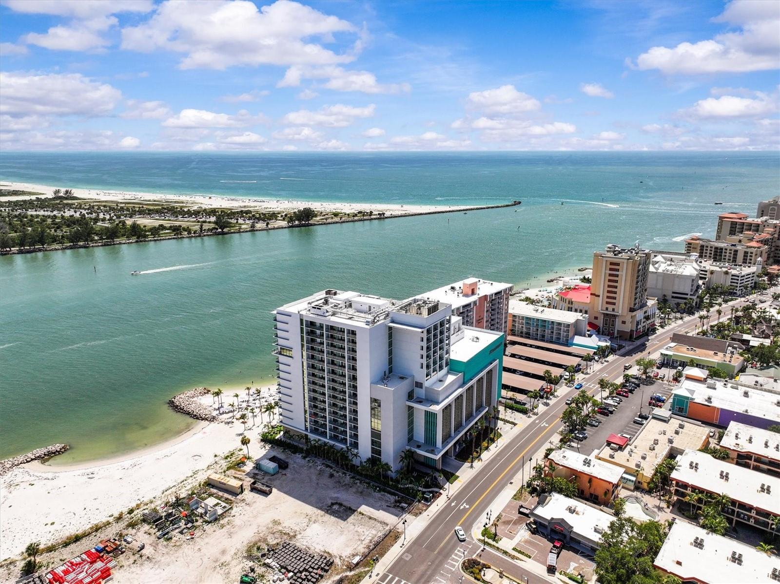 691 S Gulfview Blvd #815 Property Photo 40