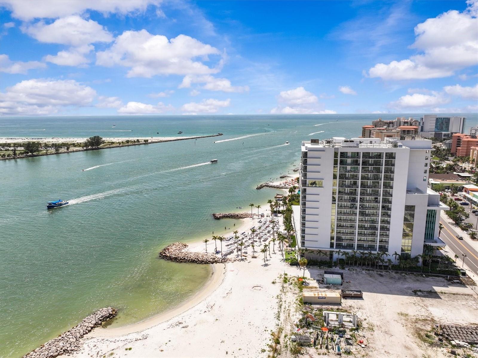 691 S Gulfview Blvd #815 Property Photo 43