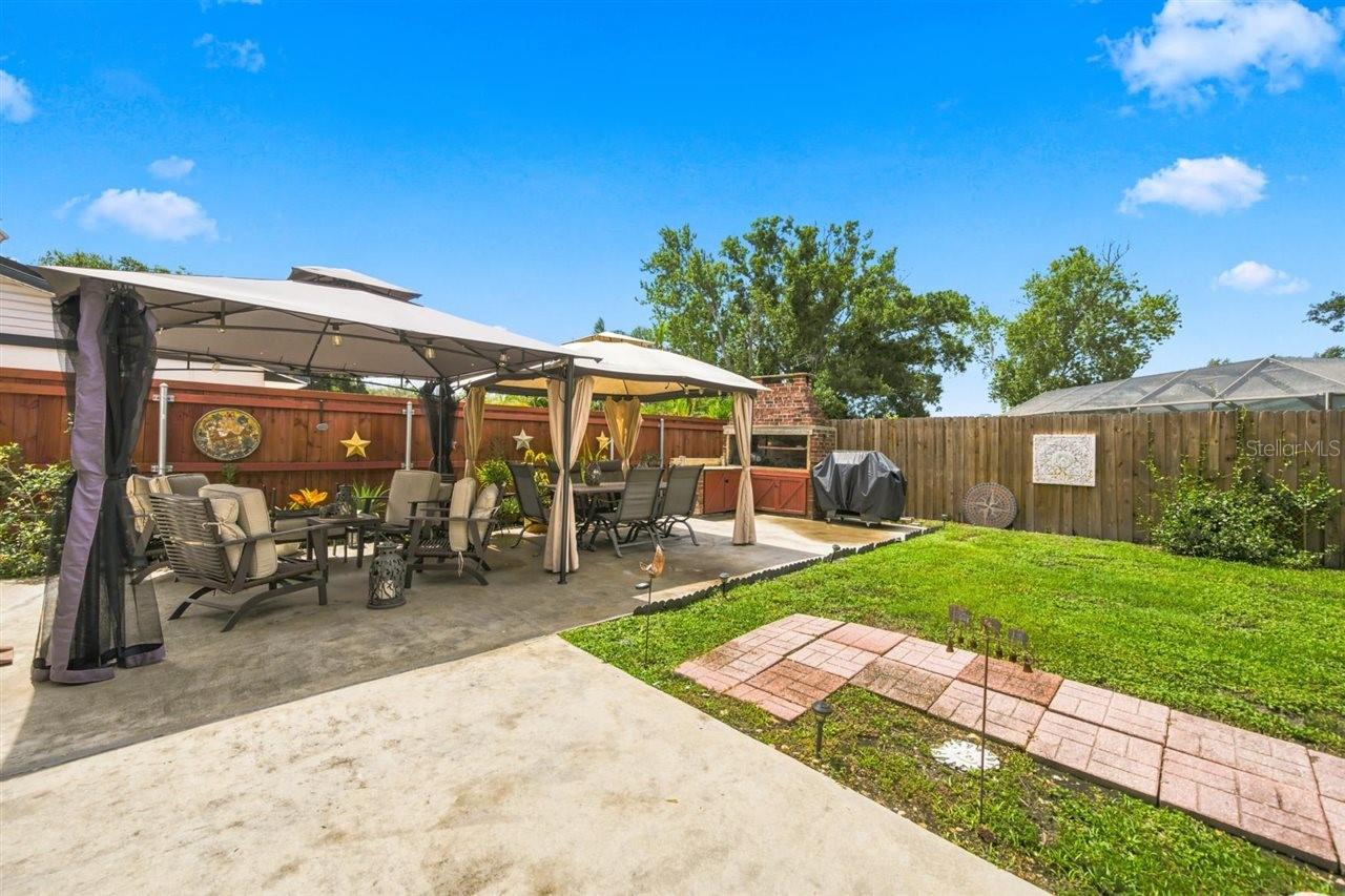 5309 BLACK PINE DR Property Photo 1