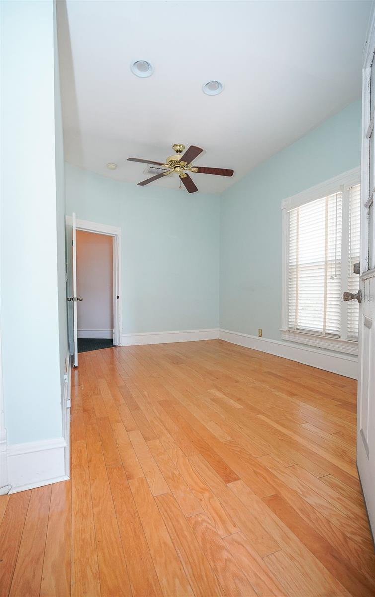 333 S Plant Ave Property Photo 25