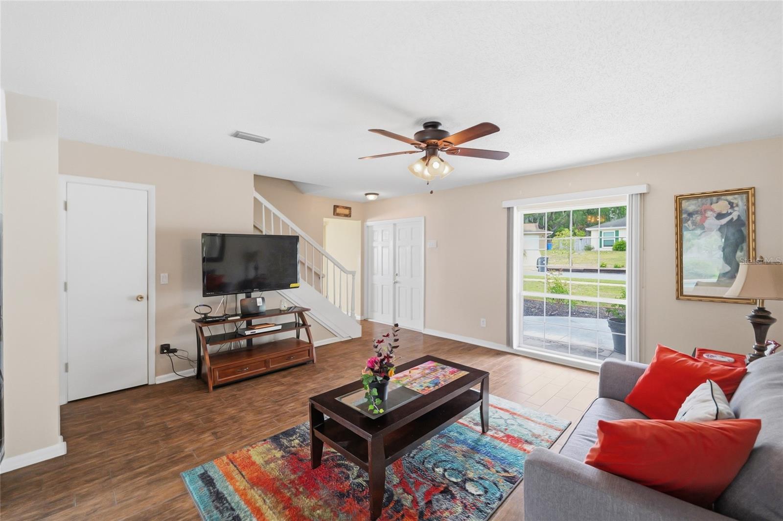 3643 Woodhill Dr Property Photo 2
