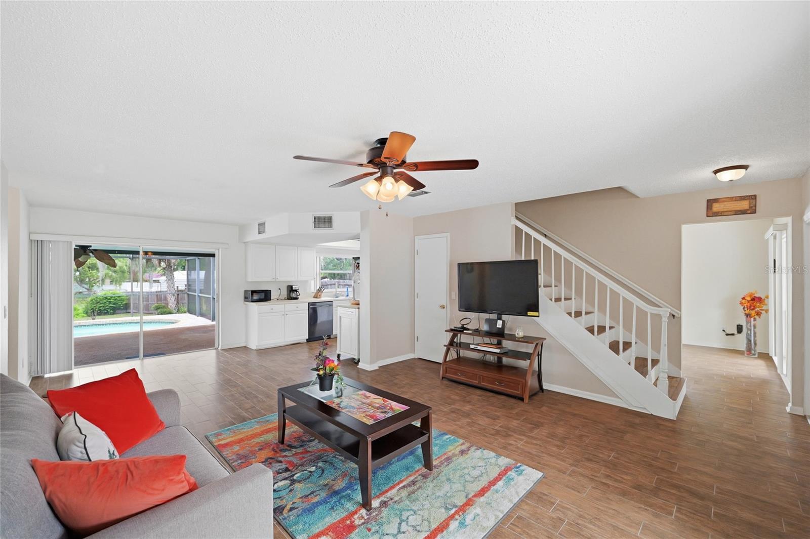 3643 Woodhill Dr Property Photo 4
