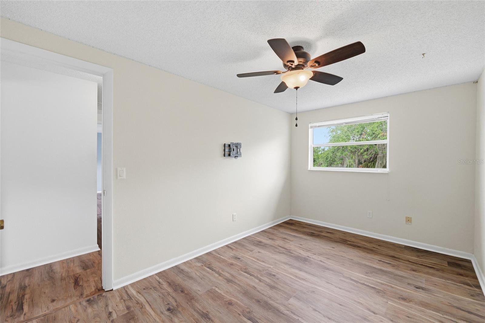 3643 Woodhill Dr Property Photo 21