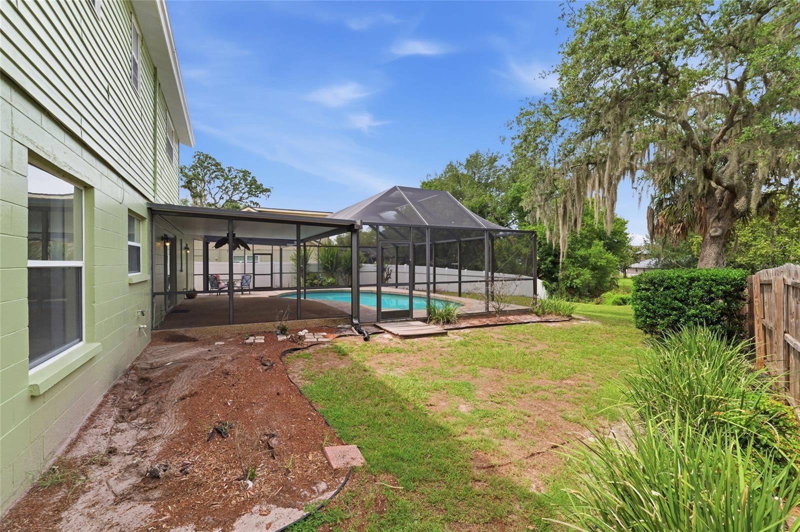 3643 Woodhill Dr Property Photo 30