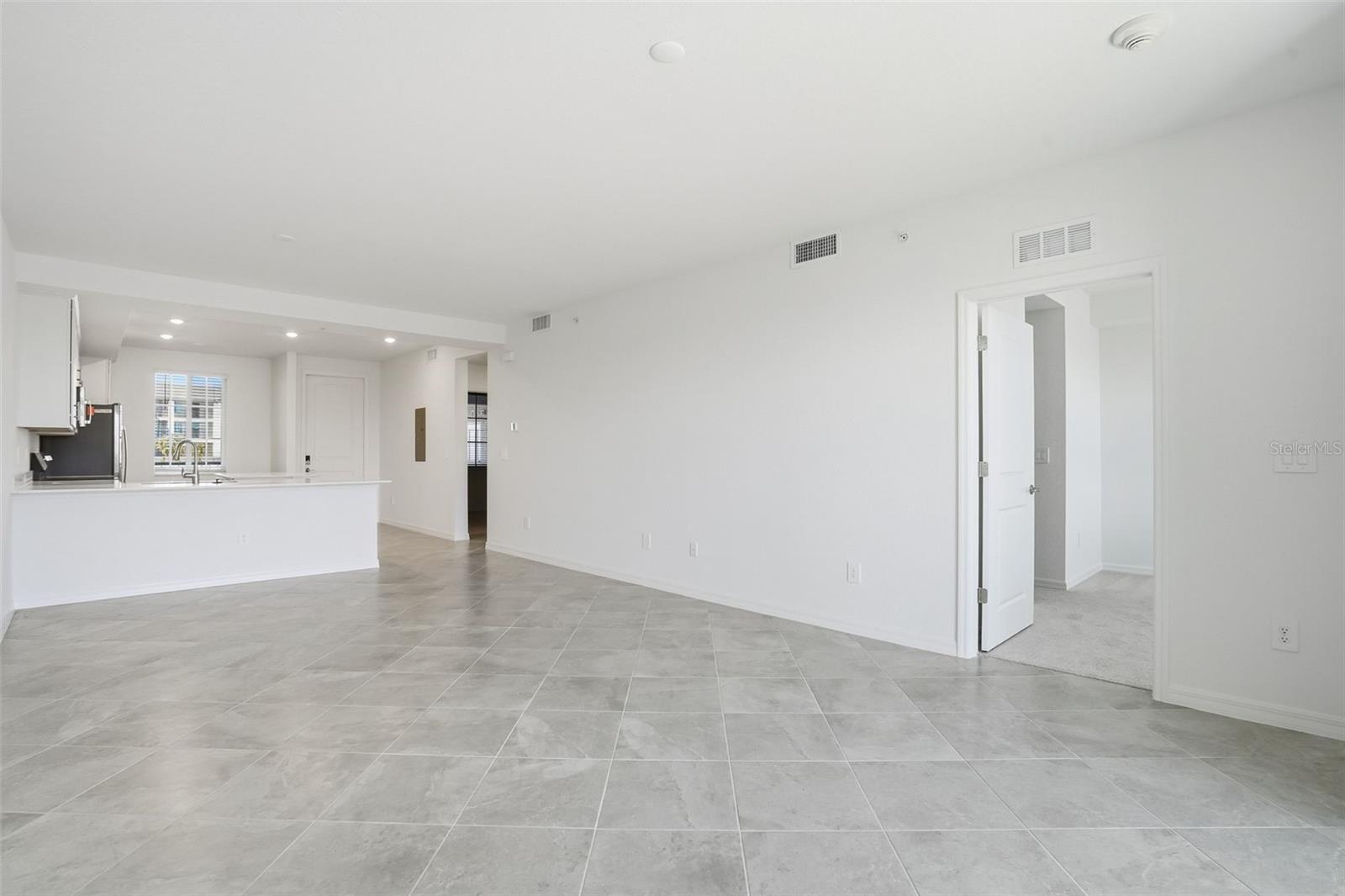 19110 Scallop Loop #204 Property Photo 11