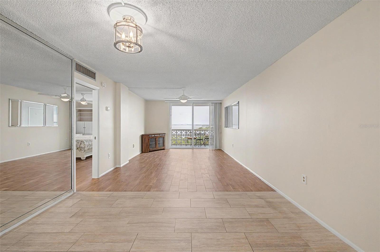 9 Forbes Pl #507 Property Photo 7