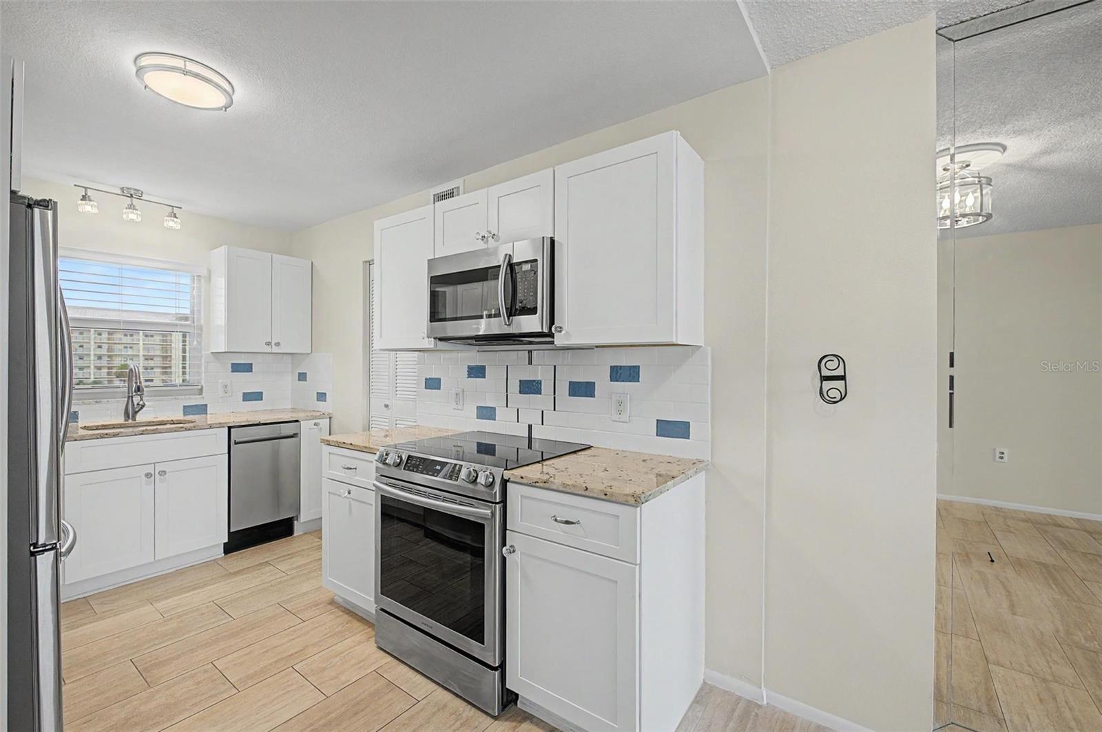9 Forbes Pl #507 Property Photo 8